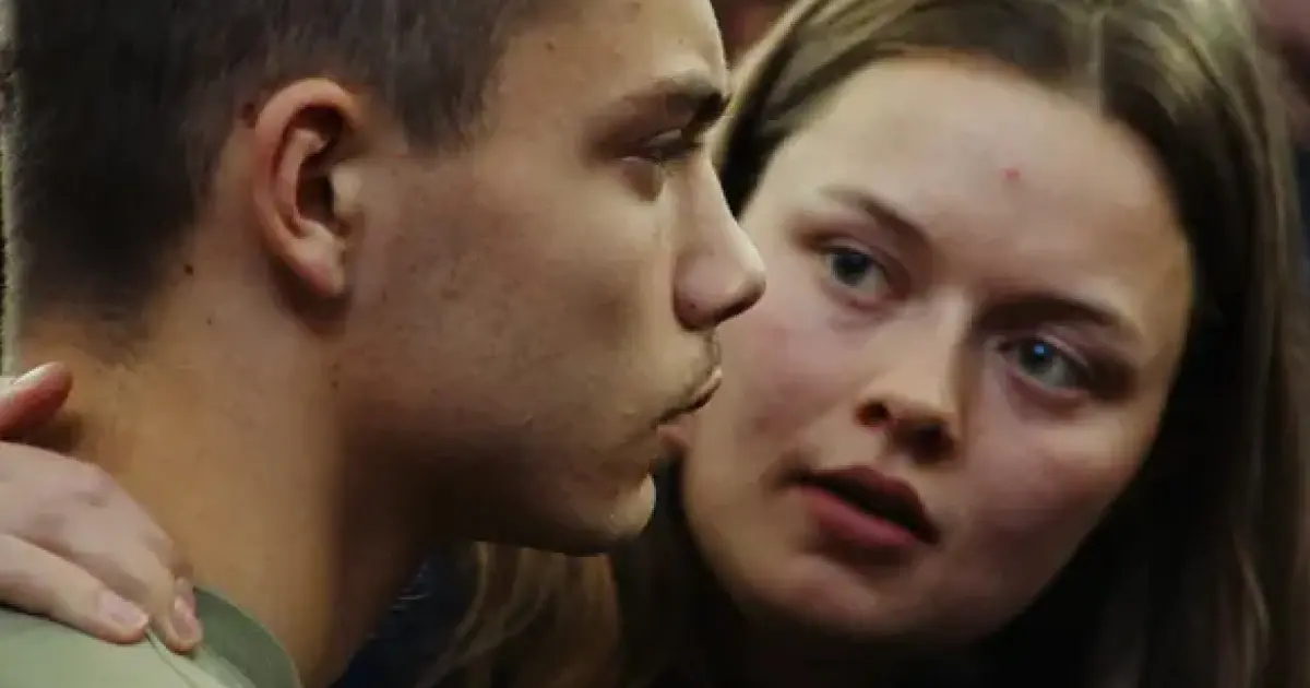 « La Frappe » : un coup de poing dans le ventre